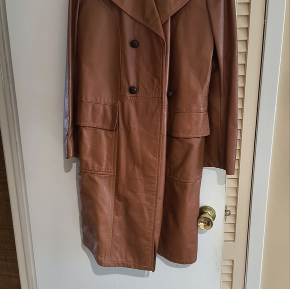 1 "IDEAL" brand Men's Large rust leather overcoat. - Picture 9 of 11